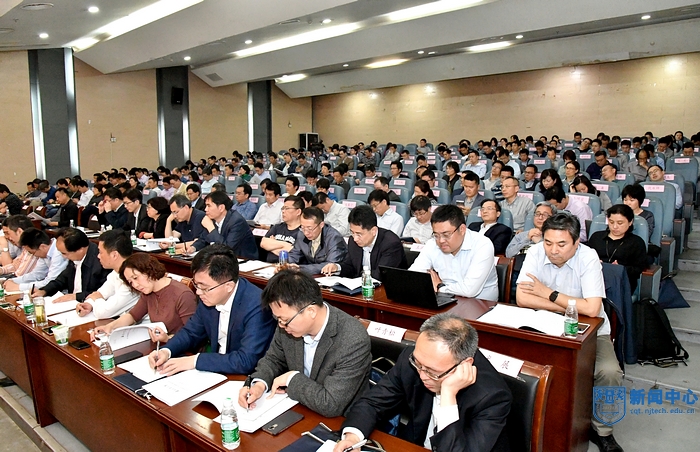 nEO_IMG_QCD_6637.jpg nEO_IMG_QCD_6637.jpg
