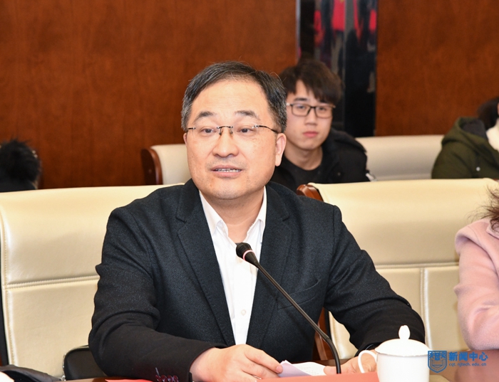 XCB_722901.jpg XCB_722901.jpg