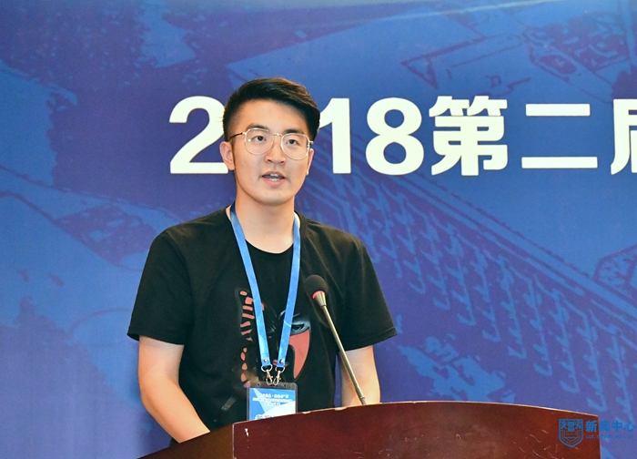 5参赛学生代表、乐玩化工学院张文府同学发言.jpg