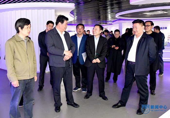 nEO_IMG_QCD_2443.jpg